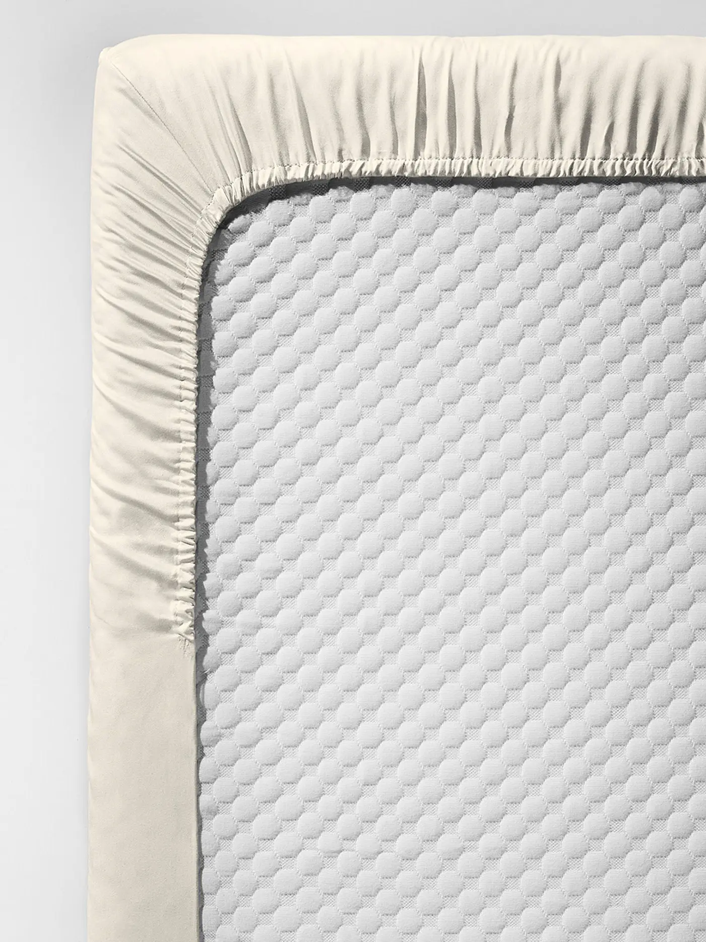 FLEURESSE | Satin Spannleintuch Royal Uni 90x200cm Silber | creme